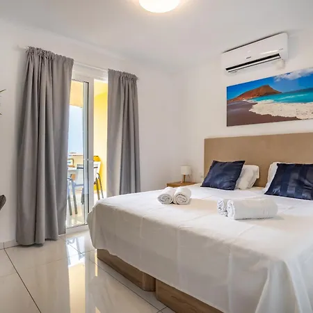High Floor Family With Ocean Views By Lovetenerife 아파트 아데제
